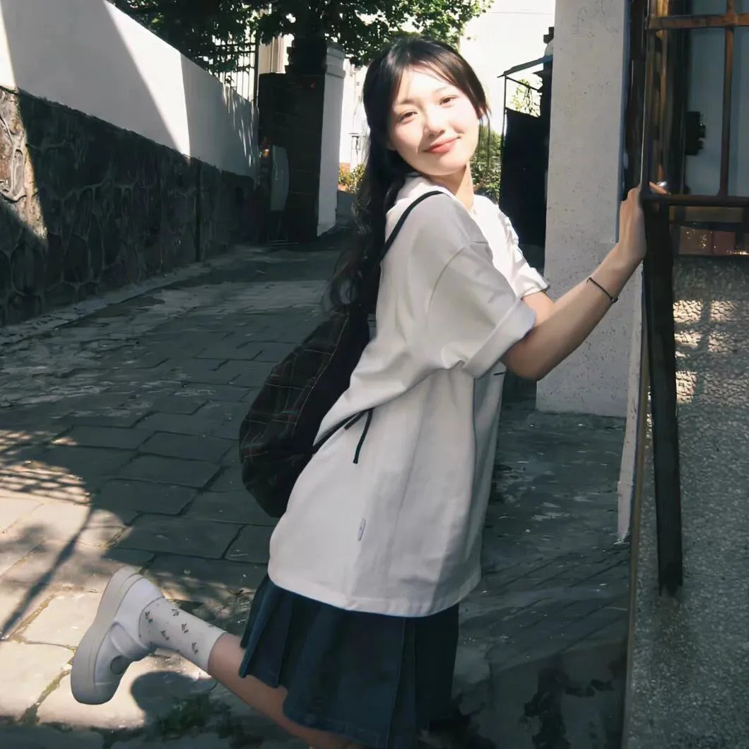 四人餐桌